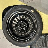 Ruota di scorta con custodia