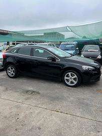 Volvo V40 T2 R-design Kinetic 2.0 Benzina ok neo p