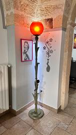 Lampada da terra in ferro battuto