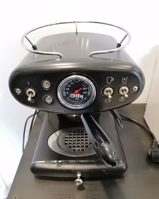 ILLY X1 ANNIVERSARY EDITION 