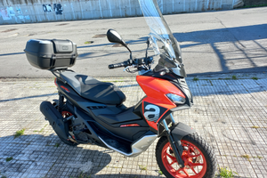 Aprilia SR gt 200 sport
