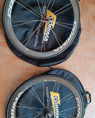 Ruote in carbonio Corima con tubolari