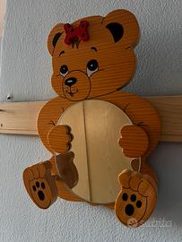 Attaccapanni/specchio a forma d’orso.