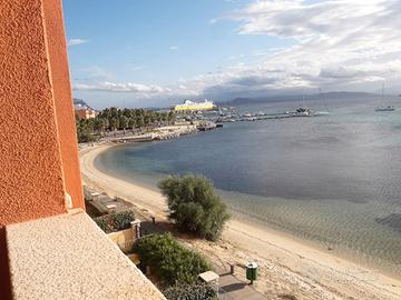 Golfo Aranci quadrilocale fronte mare