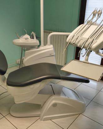 Cessione attività odontoiatrica completa