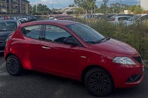 Lancia Y hybrid Gold pochi km unica proprietaria