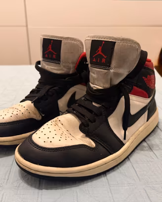 SCARPE Nike Air Jordan 1 Mid