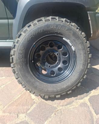 Gomme e cerchi suzzuky jimmy