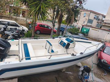 barca open 6 metri con 40/60 Mercury EFI 160 ore 