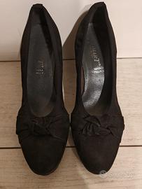 Decollete’ nere Comart taglia 39