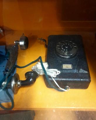 antico telefono