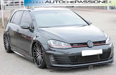 Coppia parafanghi allargati anteriori per VW Golf 