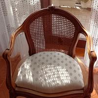 poltroncina in legno 
