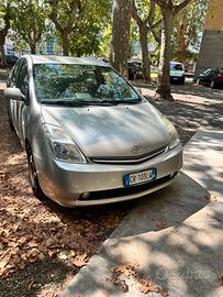 TOYOTA PRIUS 1.5 ibrida NON TRATTABILE