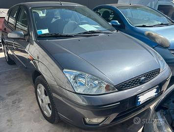 FORD FOCUS per ricambi usati