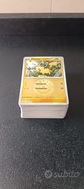 Mazzo 105 carte Pokemon con Pikachu brillante 