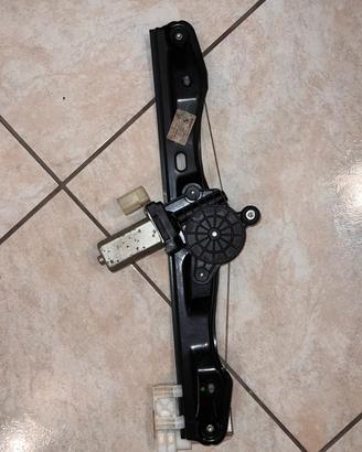 Alzacristallo posteriore destro BMW F30 F31 cmplto