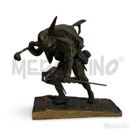 SCULTURA IN BRONZO ALPINO IN MARCIA CON ZAINO E FU