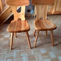 Due sedie in legno cirmolo