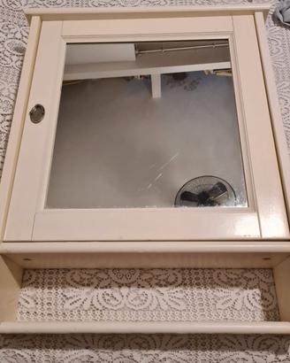 Mobile bagno con specchio