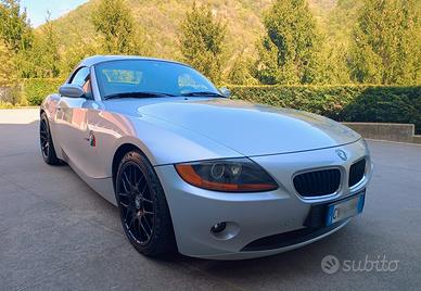 BMW Z4 E85 (2005) 2.2i 