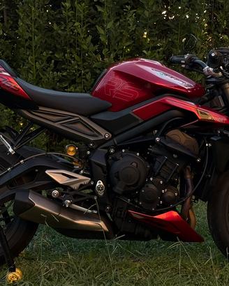 Triumph street triple 765 RS