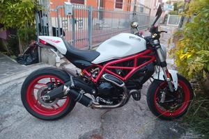 ducati Monster 797 plus