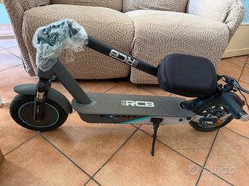 RCB R19 MONOPATTINO 