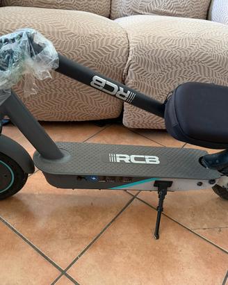 RCB R19 MONOPATTINO 