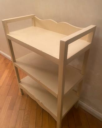 Scaffale in legno
