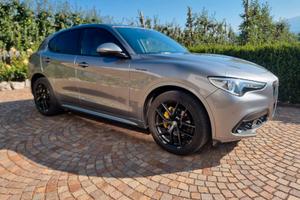 ALFA ROMEO Stelvio 2.2 TD 210 CV AT8 Q4 Veloce