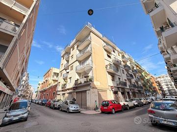 4 LOCALI A BARI