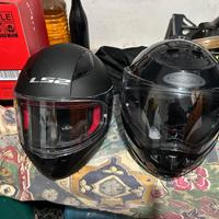2 caschi Moto taglia M