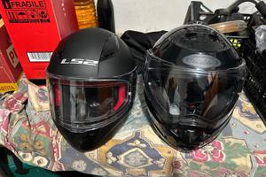 2 caschi Moto taglia M