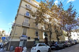 3 LOCALI A CASTELLAMMARE DI STABIA