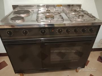 Cucina a sei fornelli