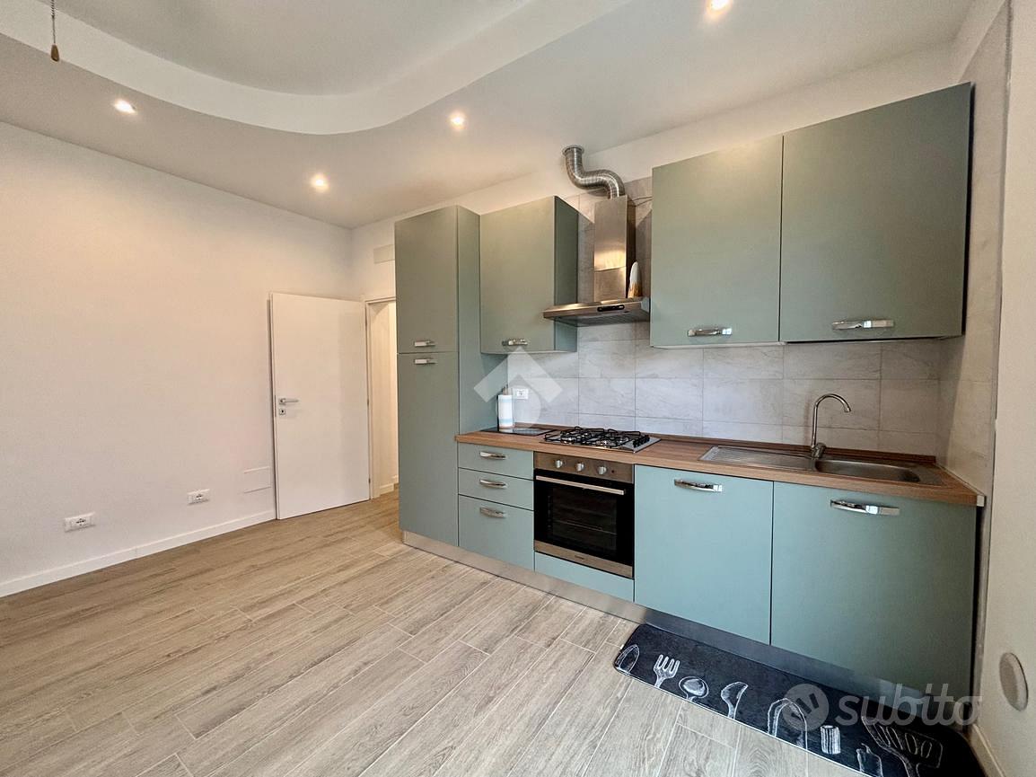 VILLA A SCHIERA A SOMMACAMPAGNA - Vista 6