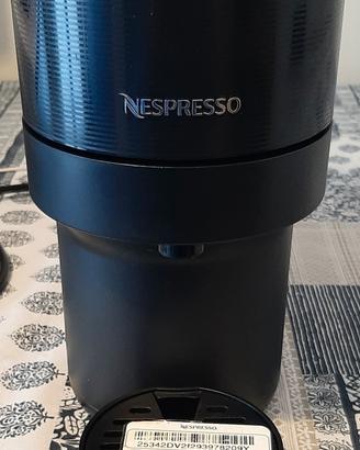 Nespresso Vertuo Pop nera