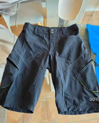 pantaloncini GORE  per gravel , MTB
