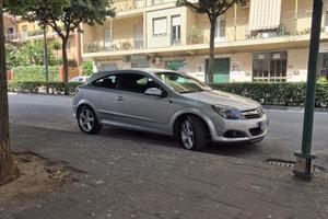 Opel Astra GTC 