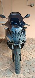 Aprilia SR gt 200