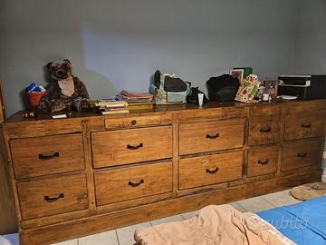 Mobile a cassettoni antico