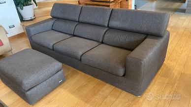Divano + pouf Poltrone e Sofà