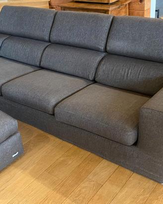 Divano + pouf Poltrone e Sofà