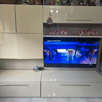 soggiorno + tavolo e 4 sedie 
