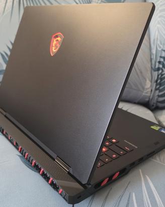 MSI Raider 18 HX AI RTX 5090 64GB 4TB Garanzia2027