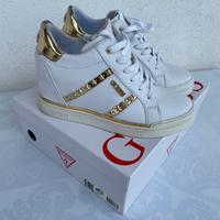 Scarpe Guess