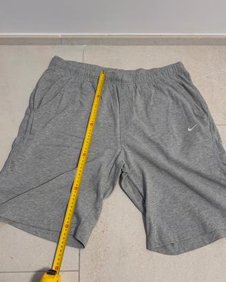 Pantaloncini corti Nike uomo grigio melange XL
