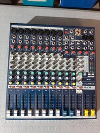 MIXER SOUNDCRAFT EFX 8