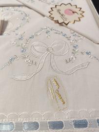 Lenzuola matrimoniali con federe cuscini